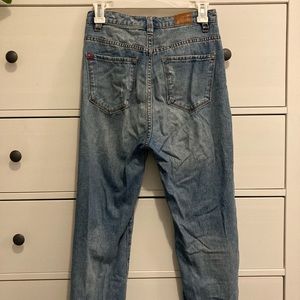 BDG Urban Outfitters Mom High-Rise Jeans Size 25